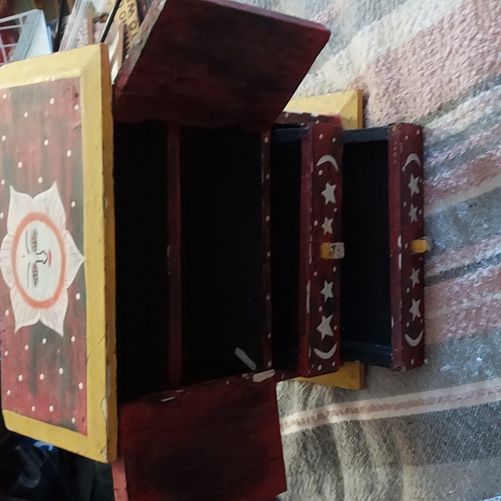 Jewerly box - Picture 4 of 4
